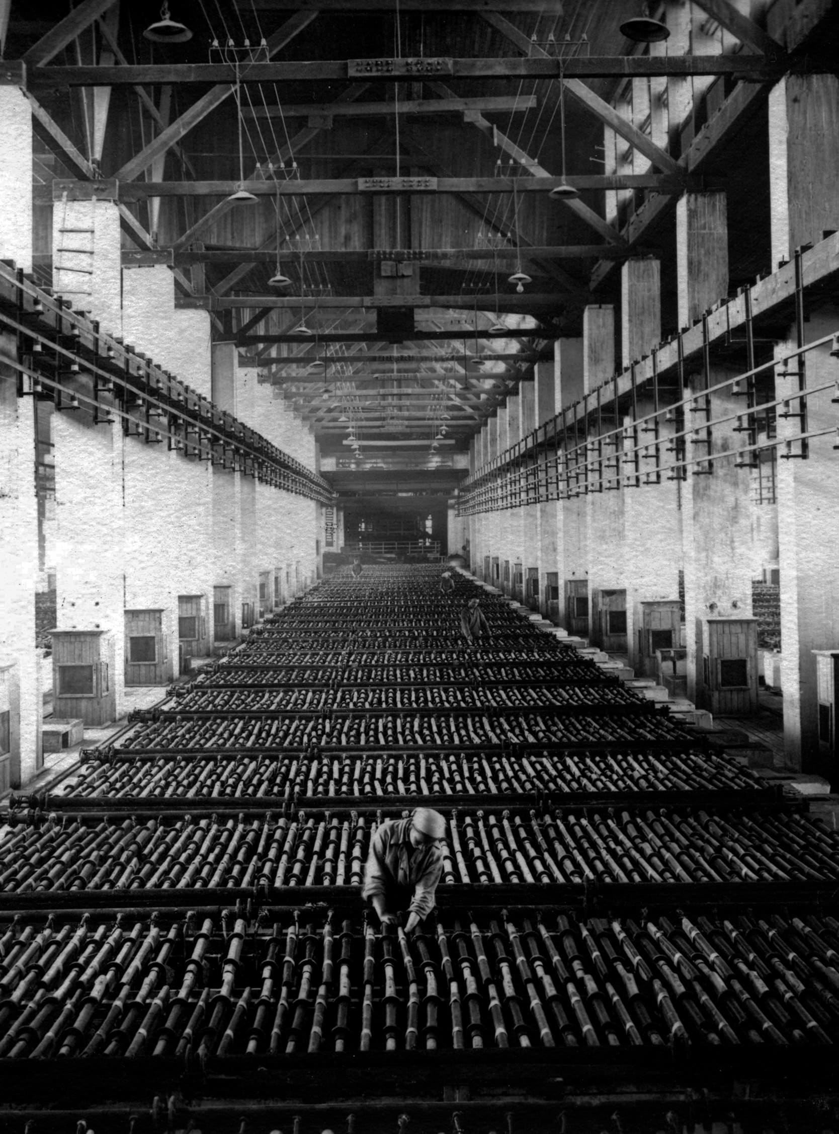 Цех электролиза никеля, 1943 г. © МУЗЕЙ НОРИЛЬСКА